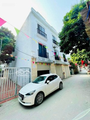 giảm giá chào 250tr, nhà 40m2 4 tầng ngõ thông, oto tải đỗ cửa. gần trường đh, đường ql6 giá 3,1 tỷ