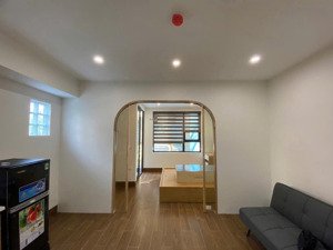 toà chdv thái thịnh, 75m2*8t, mt 5m, 20 phòng kk, ngõ ô tô, kd, đủ pccc, không qh, dòng tiền 8%/năm