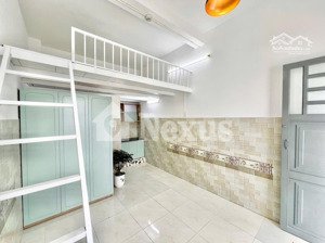 phòng trọ có bancol đầy đủ nội thất kế bên đại học văn hiến - đầm sen