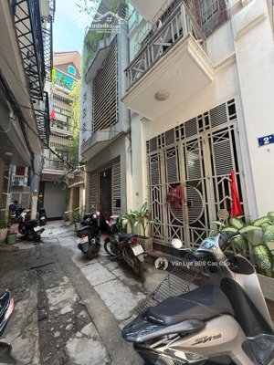 chính chủ cần bán nhà 38m hoàng mai lô góc vf3 đỗ cửa 4 tầng 4 ngủ giá đầu tư hơn 8 tỷ