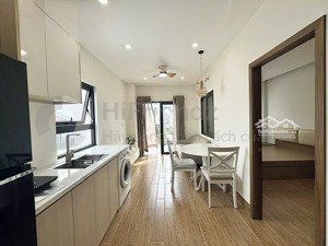 quận 2| căn hộ 1 pn tone gỗ sáng sang trọng, giá ưu đãi. nội thất chuẩn 5 sao, full tiện ích