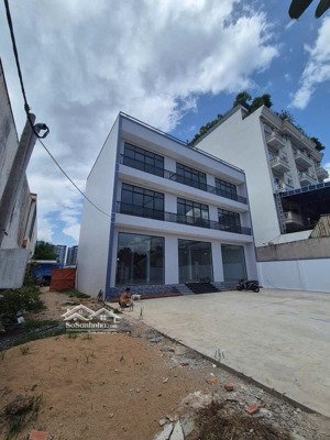 cho thuê tòa nhà mặt tiền lê văn lương, phước kiển - nhà bè - phù hợp làm văn phòng, showroom