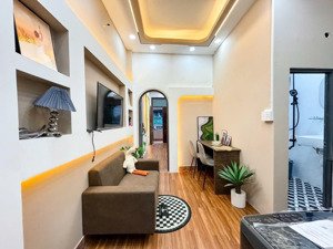 cho thuê căn hộ 2pn1wc ban công tách bếp full nt mới gần đh y dược hồng bàng quận 5