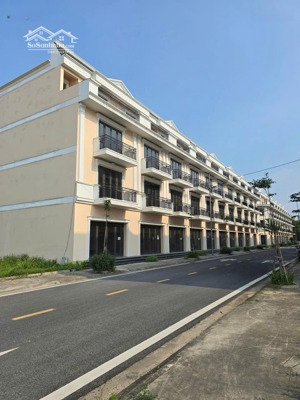 chính chủ giá rẻ cần bán ngay ở khu đô thị vietsing que chủ đầu tư becamex.