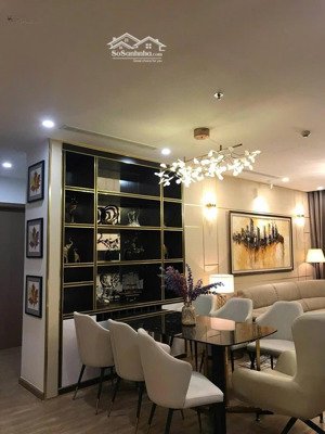 chủ cần bán luôn 4pn 141,5m2 full đồ sẵn sổ, có 2 slot ô tô giá 12 tỷ