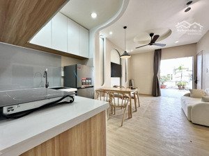 new 100%| 2pn+2wc sân vườn 100m2,gần cv lê thị riêng,đh huflit q10,cho nuôi pet,nội thất cao cấp