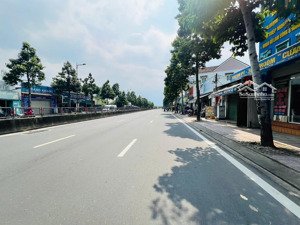 hàng hiếm trung tâm linh tây nhà 5 tầng thu nhập 30 triệu/tháng gần phạm văn đồng nhỉnh 7 tỷ