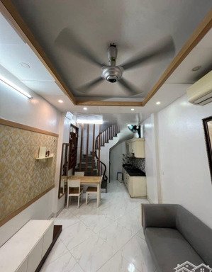 hơn 7tỉ bán nhà mỹ đình ô tô đỗ cửa - lô góc - kinh doanh nhỏ 6 tầng - 5 ngủ - dân xây chắc chắn