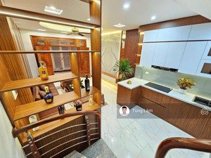 nhà đẹp đón tết, nhà đẹp võ chí công, ngõ to gần phố, 2 mặt thoáng, tặng nội thất 35m2, 5 tầng