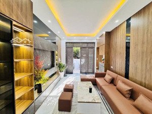 phân lô xuân đỉnh , nội thất vip , 38m2 chỉ 8.7 tỷ , sát công viên hoà bình , ô tô , ngõ thông