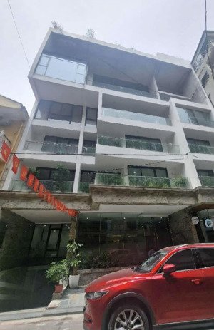 sốc!chủ gửi bán trước tết - tòa nhà siêu phẩm lạc long quân 288m2 -8 tầng -giá tốt nhất thị trường.