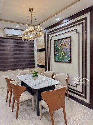 cho thuê biệt thự mỹ văn nhà mới có full nội thất , 4 phòng ngủ. giá thuê 50tr/tháng