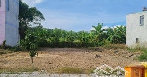 gần bv xuyên á 10x20m, shr đường nhựa 7m