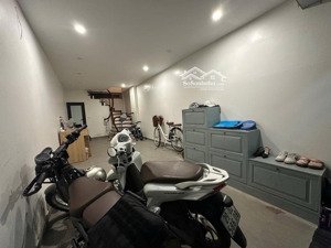 nhà phố hồng mai- hiếm- tt hai bà trưng- phân lô- ô tô đỗ cửa-ngõ thông các ngả.