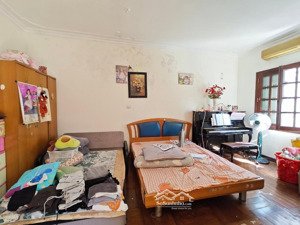 bán nhà lô góc 3 mặt thoáng ô tô tránh kinh doanh đỉnh khuất duy tiến 55m x 5t 28.5 tỷ