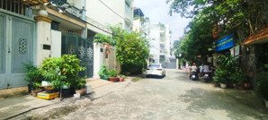 hẻm rộng 8m xe hơi quay đầu gần mặt tiền bạch đằng gần hàng xanh bình thạnh