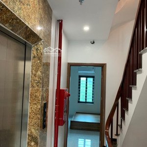 toà căn hộ dịch vụ phú diễn thang máy dòng tiền ổn định 40tr/tháng giá 9.7 tỷ.