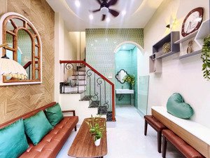 nhà đẹp chỉ việc xách vali ở 4 tầng 2 phòng ngủ hẻm vip