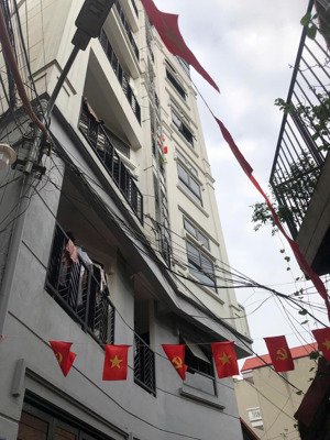 nhà phú diễn 7 tầng thang máy,oto đỗ cửa,3 mặt thoáng 13 phòng full phòng,doanh thu 60tr/tháng,pccc