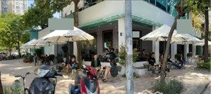 cho thuê nhà mặt phố tại vũ phạm hàm, trung hòa, mặt tiền 7m, diện tích 150m2