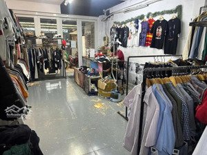 bán nhà nguyễn đình chiểu 71.2m 3 tầng - 20 tỷ - hẻm xe hơi đang cho thuê 28tr/tháng