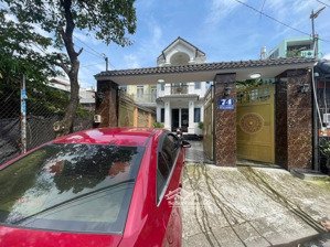 chính chủ cần bán gấp , gửi ae môi giới 1% và 1 chỉ vàng lấy lộc.