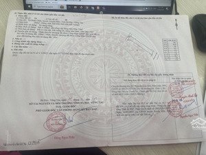 đất mặt biển, đường 20 m. lô đất vuông vắn dài 23m