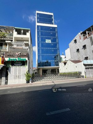 siêu phẩm - mặt tiền nguyễn cửu vân, q. bình thạnh - dt: 10x35m - ctxd: hầm 8 tầng - giá: 70 tỷ