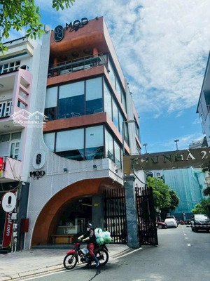 góc 2mt cách mạng tháng tám, q3 - dt 6.5 x 24m - 4 tầng - hđt 180 triệu/tháng - giá 39 tỷ