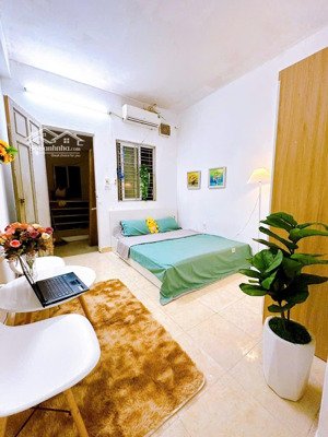 bán nhà dòng tiền phố quan nhân, 40m2, mặt tiền gần 4m, giá 8.7 tỷ. đang cho thuê tổng 25tr/ tháng