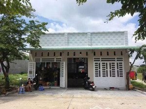 chủ gửi bán dãy trọ mới xây 300m2 2kiot 8p khu l-mỹ phước 3 phù hợp đầu tư shr thu nhập 16tr/tháng