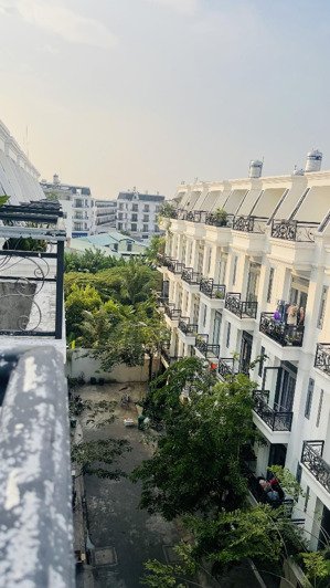 bán nhà mặt 2 mặt tiền đường ô tô 5 tầng có thang máy đường hà huy giáp, quận 12 giá 8 tỷ