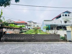 257m2 đất nghĩa trụ gần vin 2,3 mặt tiền khủng ô tô thông