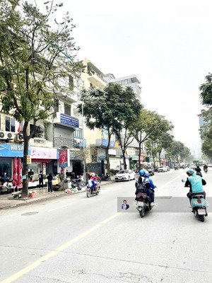 (giảm 2 tỷ) 23.5tỷ, mặt phố lê trọng tấn, 55m2, kdoanh cty/vp, 5t, mt 4.8m, kinh doanh sầm uất, gâp