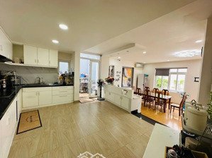 bán gấp trong tháng - bán nhà hoàng hoa thám 156m² - 3 tầng - 23 tỷ