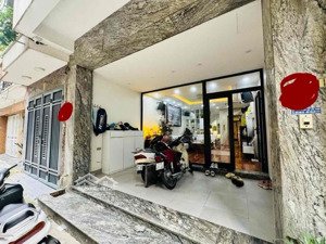 bán nhà hoàng mai. 52 mt. 6t. 4,5 mt. giá 15 tỷ 300 triệu. hàng hiếm