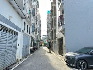 ui tra giá tốt 50 m2 7 tầng đấu giá ô tô tránh phú lãm giá 11,1 tỷ