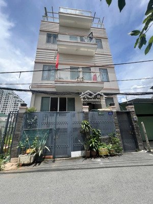 bán tòa nhà chdv có 17 phòng và có thu nhập sẵn đường 20 sát gigamaill phạm văn đồng 18,9 tỷ tl