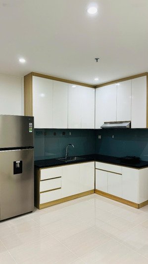 bán gấp ch vinhomes grand park 1pn + 1, 43m2, 2,4 tỷ view nội khu thoáng đẹp