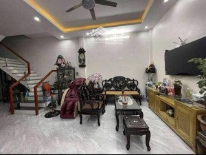 giảm! hồng mai 45m, 1 bước ra ô tô, sân và cổng riêng biệt để xe ngập tràn.