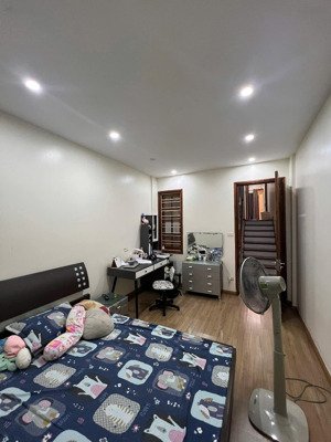 bán nhà phân lô ngõ 1 phạm tuấn tài 50m2 x6t - mt 4m - vỉa hè ô tô tránh - giá 22tỷ8 - 
