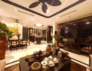 chính chủ bán nhà mặt phố trạm - thoáng sáng - vỉa hè - dt 115m2 - 4 tầng - mt khủng