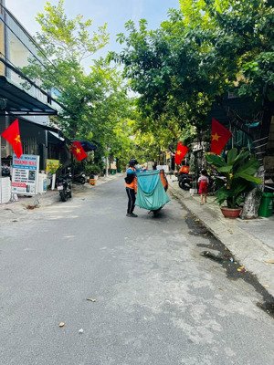 cần bán đất mt đường đào doãn địch.đà nẵng