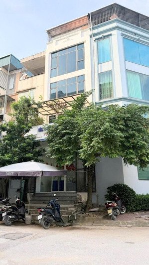 bán gấp nhà lk văn phú, phúc la, hà đông, hà nội 76mx4 tầng. 17,6 tỷ. 083658868