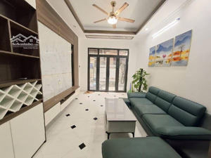 chính chủ bán nhà riêng đại mỗ- nam từ liêm : 40m, mt4,2 m gần ô toi, ngõ nông, rộng giá 6 tỷ