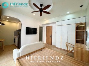 cho thuê cc mini view đẹp tại hồ bá kiện khuyến mãi ngay tháng đầu giá 10tr ban công rộng chà bá