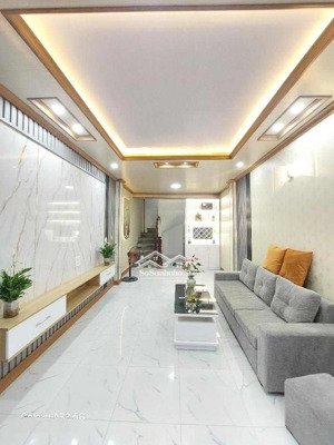 kim ngưu - 38m2 - 4 tầng - 4 ngủ - 5,65 tỷ - lô góc - nhà mới