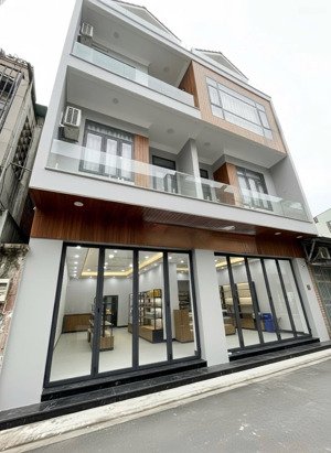 toà nhà mặt tiền phú nhuận giáp phan xích long 12m x 10m 4t - mặt bằng kd 4pn ko qh lg - 17.5 t.ỷ