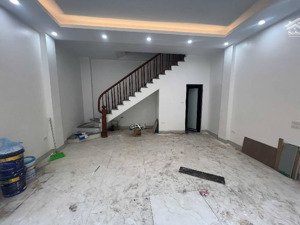 bán nhà ngõ quỳnh có thể kinh doanh, ngõ rộng thênh thang 2 ô tô tránh nhau thoải mái