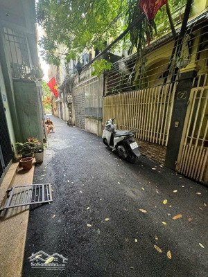 lê trọng tấn 65m x 4t. mt5.4m. ngõ thông cách mặt phố 20m. giá 17 tỷ x. lh 